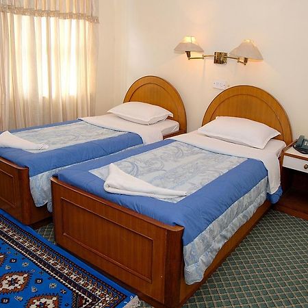 Hotel Blue Heaven โปขระ ภายนอก รูปภาพ